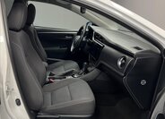 Toyota Corolla Sedan 1,6 l 97 kw