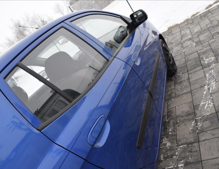 KIA Picanto Hatchback 1,1 l 48 kw