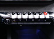 Peugeot 3008 SUV / Terénní 1,6 l 133 kw