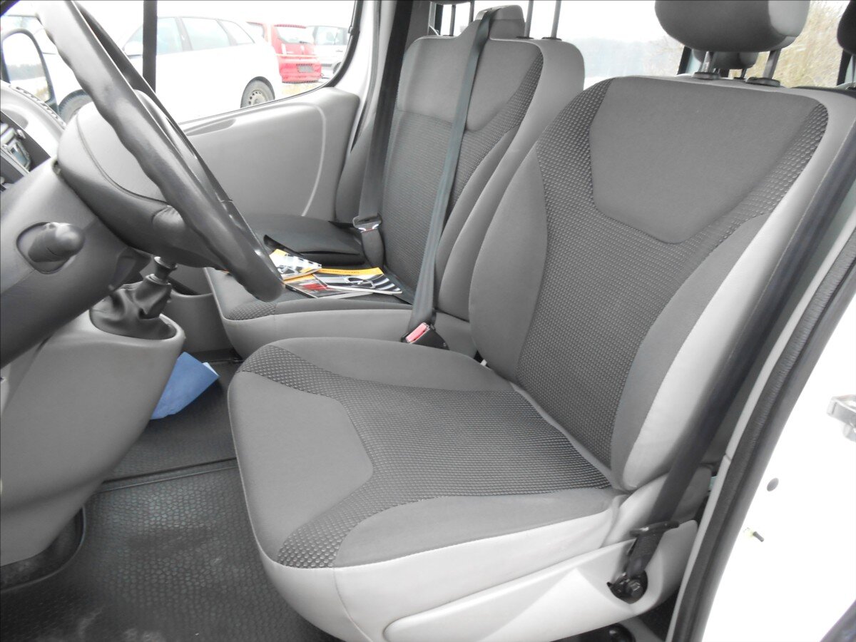 Opel Vivaro Kombi 2,0 l 84 kw