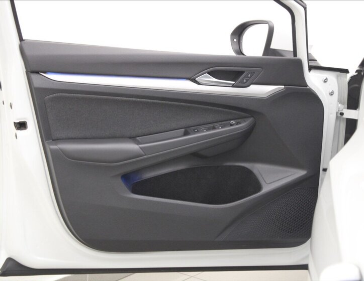 Volkswagen Golf Kombi 1,5 l 96 kw