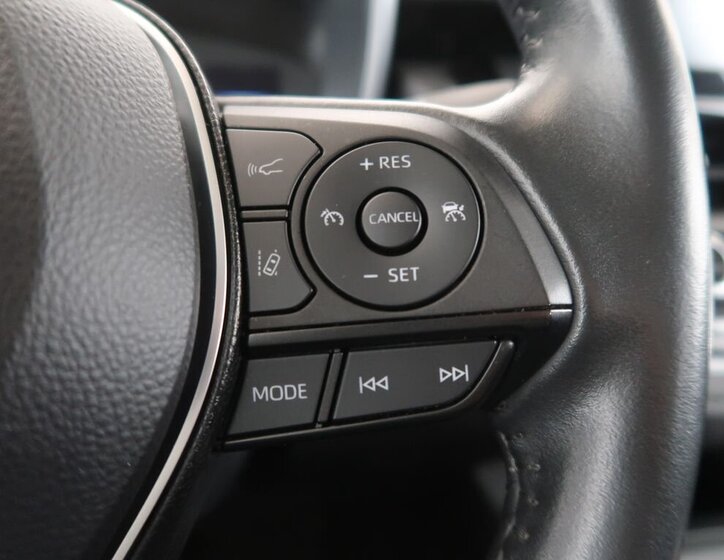 Toyota Corolla Sedan 1,5 l 92 kw