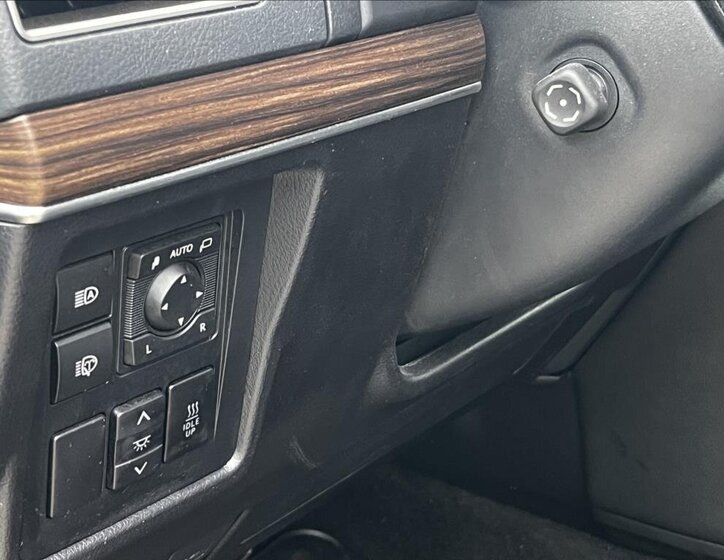 Toyota Land Cruiser 14