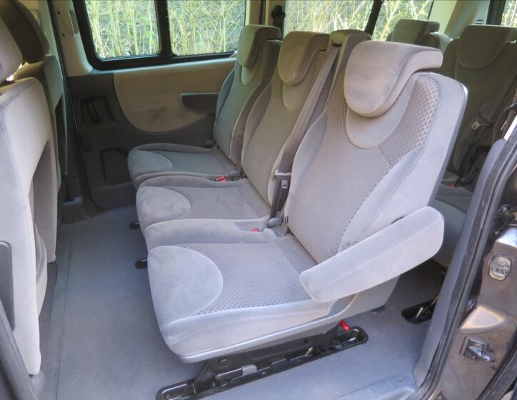 Citroën Jumpy Kombi 2,0 l 120 kw