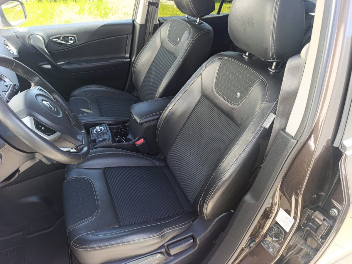 Renault Koleos SUV / Terénní 2,0 l 127 kw