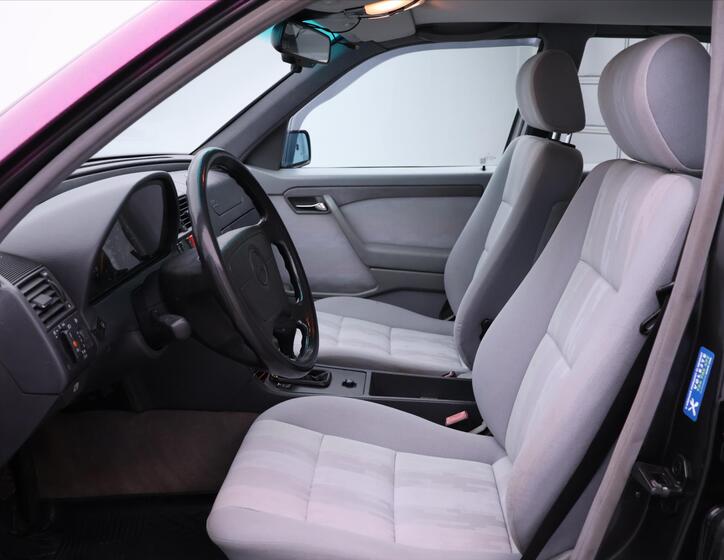 Mercedes-Benz Třídy C 10