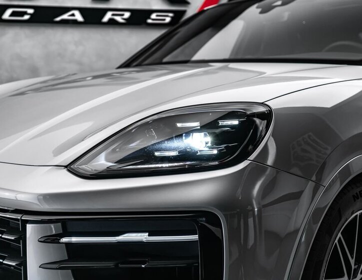 Porsche Cayenne SUV / Terénní 3,0 l 260 kw