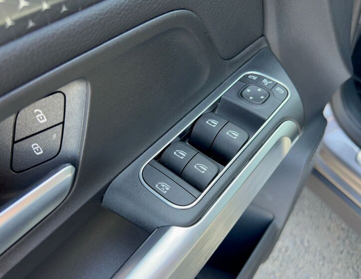 Mercedes-Benz GLB 24