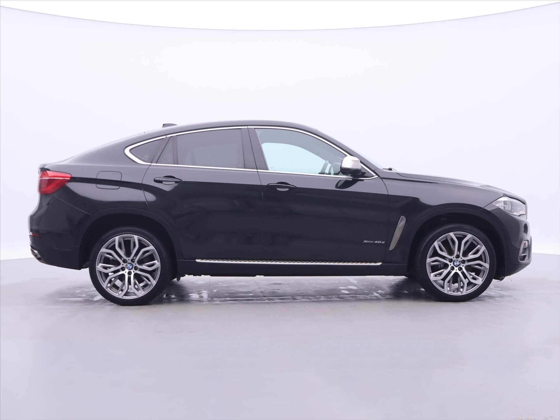 BMW X6 SUV 3,0 l 230 kw