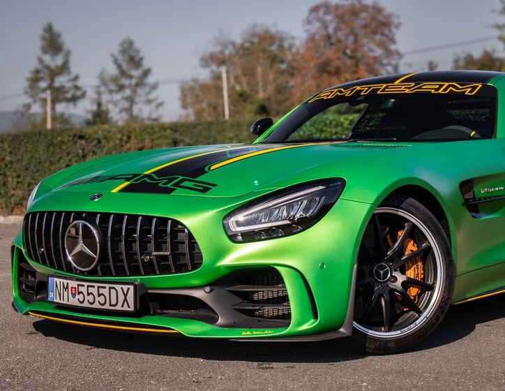 Mercedes-Benz AMG GT 2