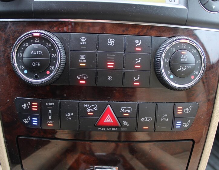 Mercedes-Benz Třídy M SUV / Terénní 3,0 l 165 kw