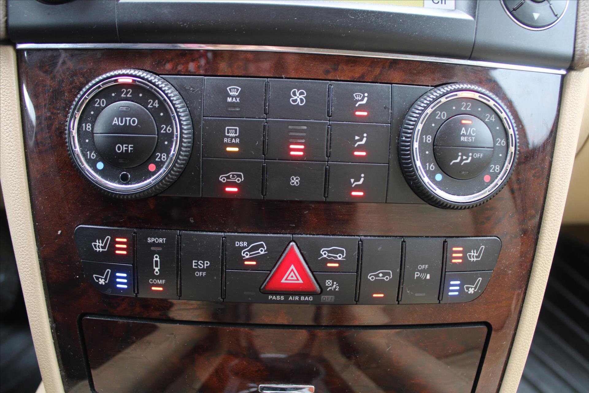 Mercedes-Benz Třídy M SUV / Terénní 3,0 l 165 kw