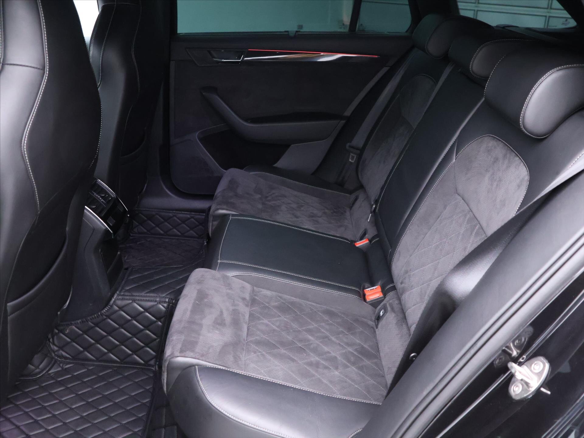 Škoda Superb Kombi 2,0 l 162 kw