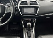 Suzuki SX4 S-Cross 10