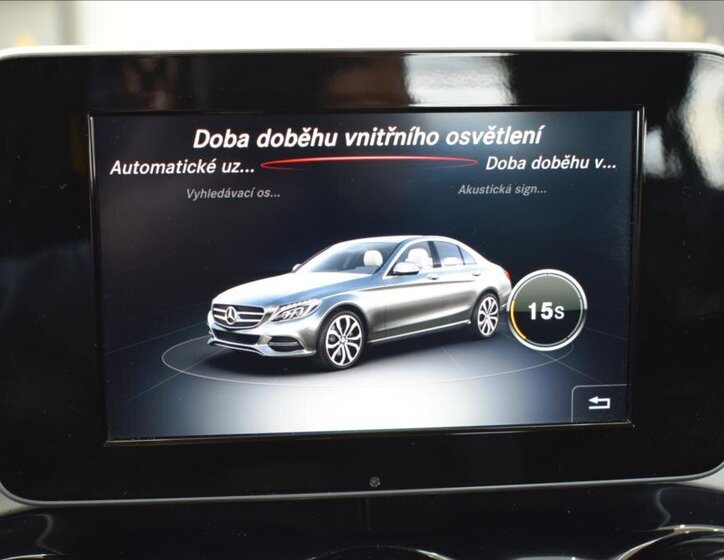 Mercedes-Benz Třídy C Sedan / Limuzína 2,1 l 125 kw