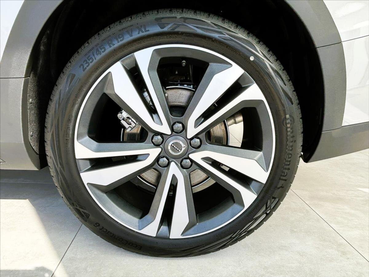 Volvo V60 Kombi 2,0 l 145 kw