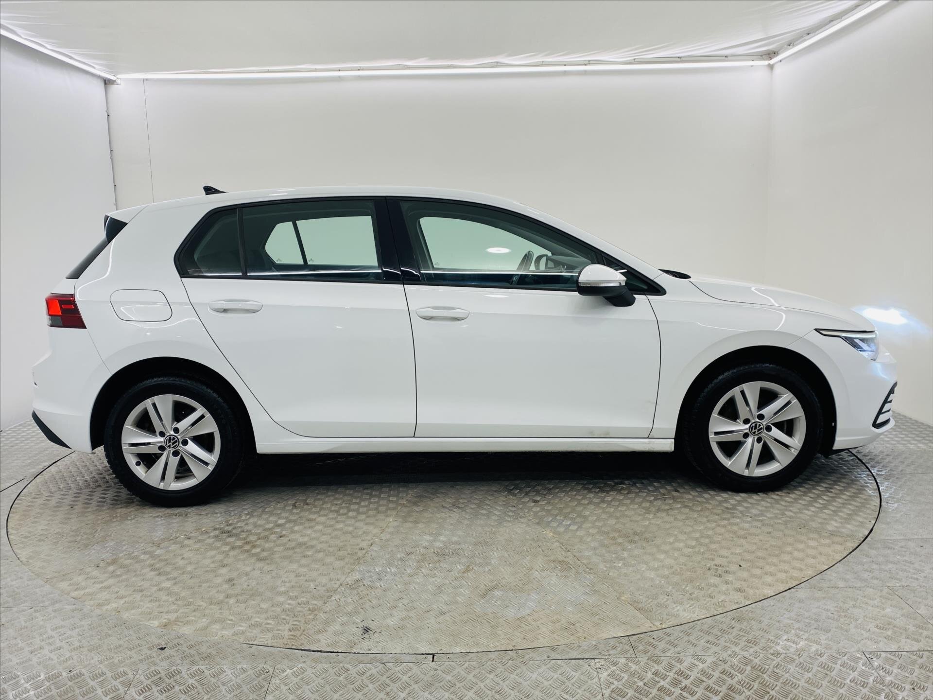 Volkswagen Golf Hatchback 999,0 81 kw