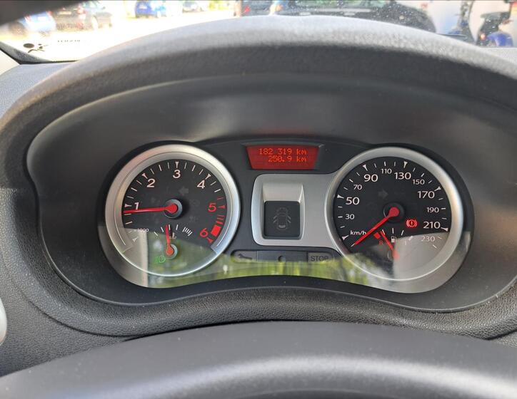 Renault Clio 26