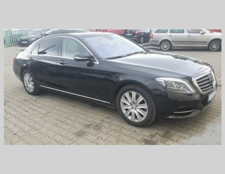 Mercedes-Benz Ostatní Sedan 3,0 l 190 kw