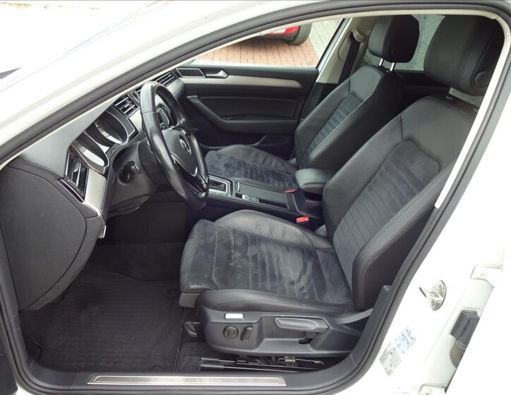 Volkswagen Passat 16