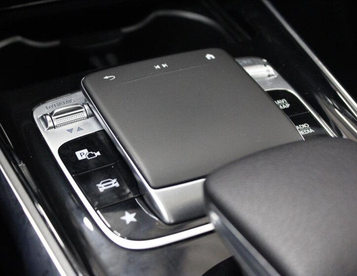 Mercedes-Benz GLB 27