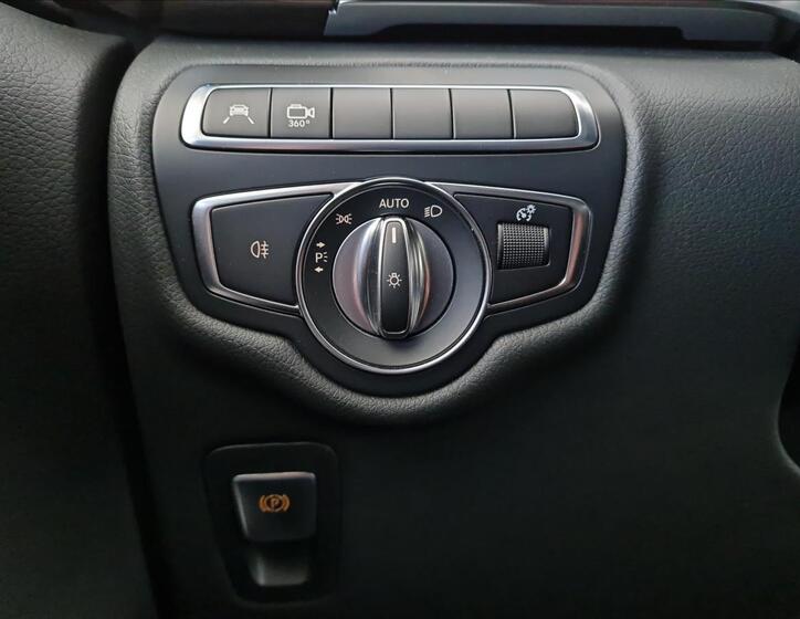 Mercedes-Benz Třídy V 11