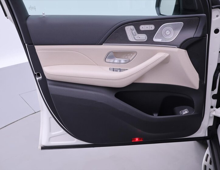 Mercedes-Benz GLE 10