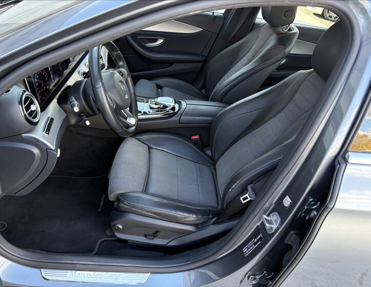 Mercedes-Benz Třídy E 19