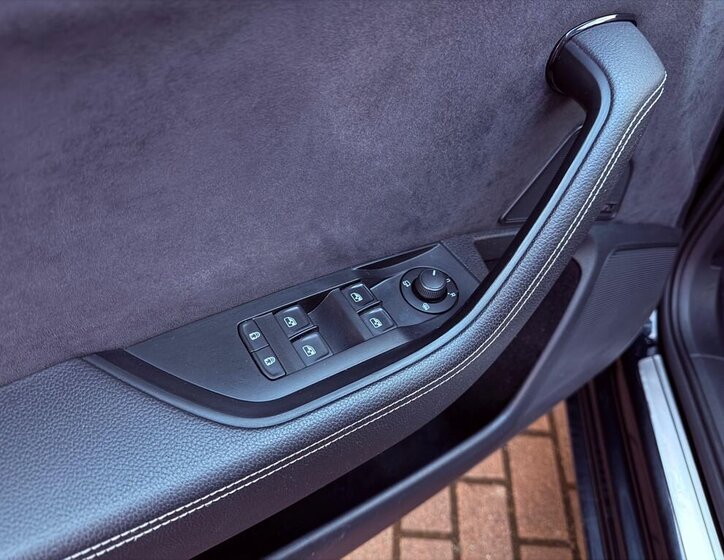 Škoda Superb Sedan / Limuzína 2,0 l 140 kw