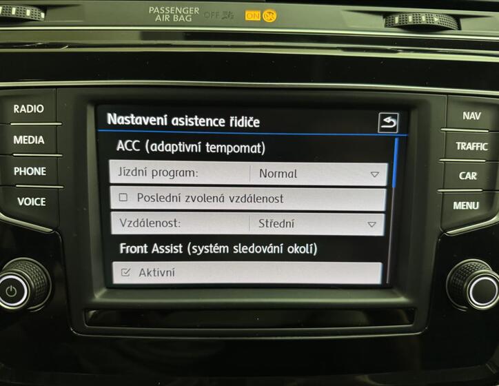 Volkswagen Touran 19