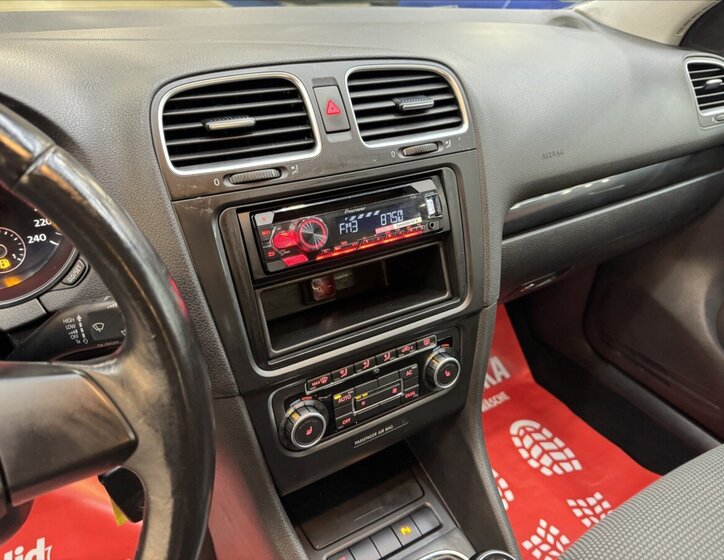 Volkswagen Golf Hatchback 1,4 l 59 kw