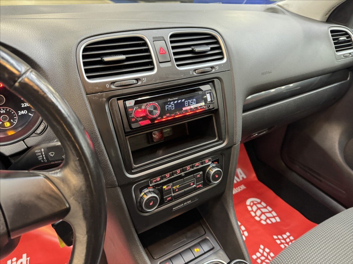 Volkswagen Golf Hatchback 1,4 l 59 kw