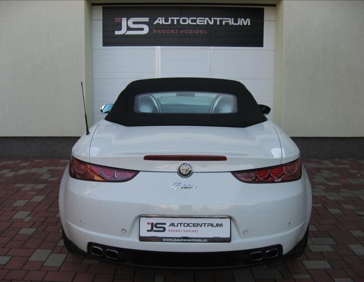 Alfa Romeo Spider Kabriolet 2,2 l 136 kw