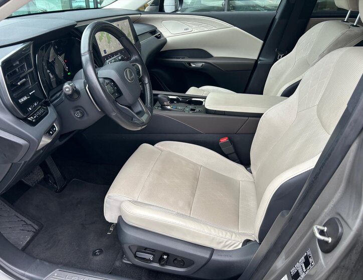 Lexus RX 350h SUV 2,5 l 140 kw