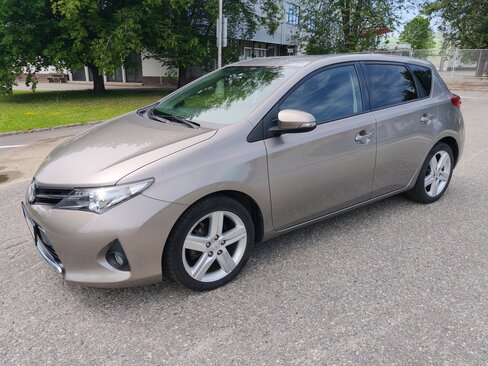 Toyota Auris Hatchback 1,6 l 97 kw