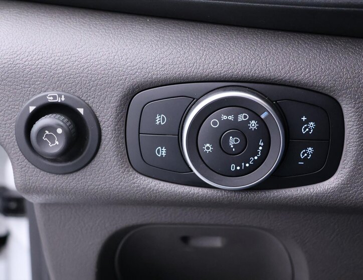 Ford Transit Ostatní 2,0 l 96 kw