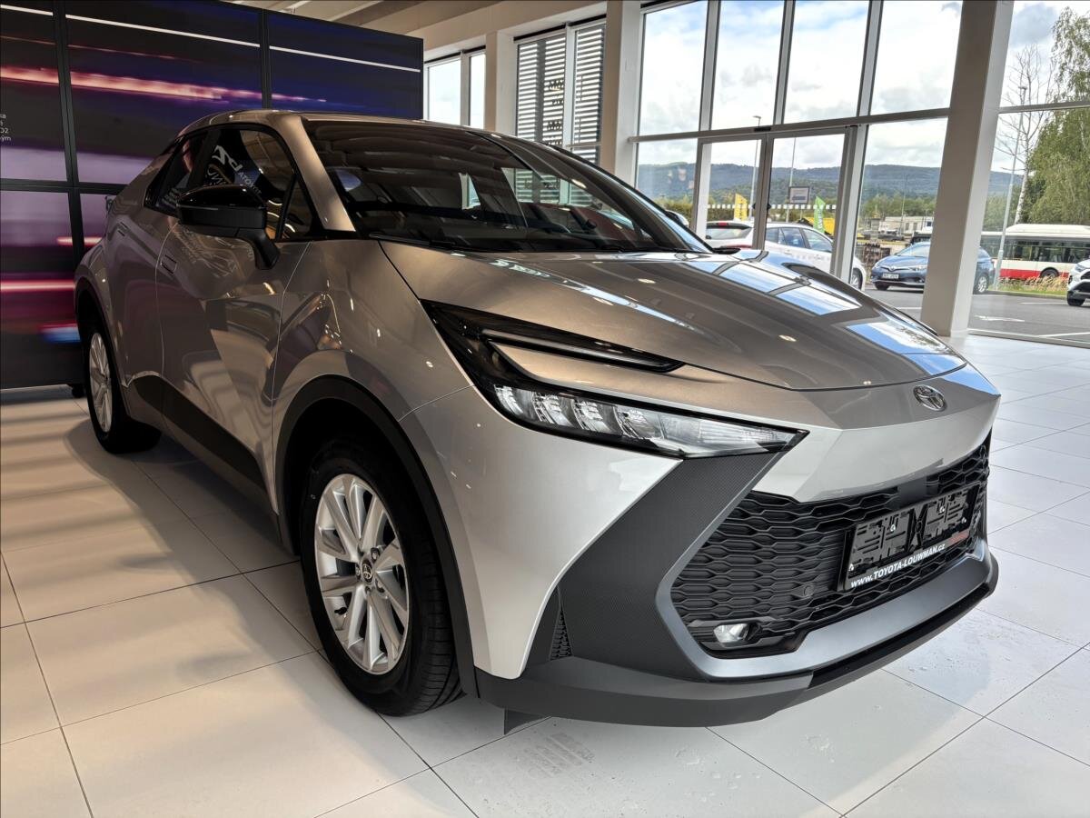 Toyota C-HR SUV 1,8 l 103 kw