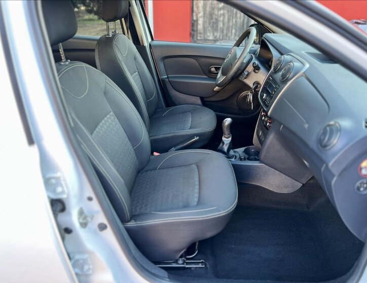 Dacia Sandero Hatchback 1,1 l 55 kw