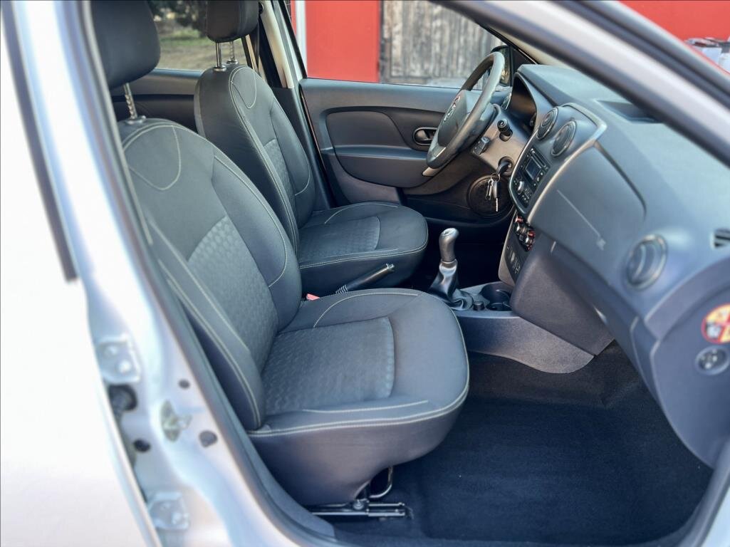 Dacia Sandero Hatchback 1,1 l 55 kw