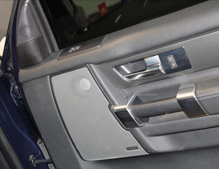 Land Rover Discovery SUV / Terénní 3,0 l 155 kw