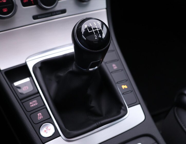 Volkswagen Passat Kombi 1,6 l 77 kw