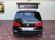 Volkswagen Touran 8