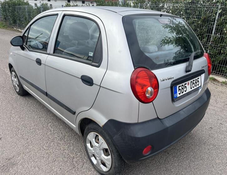 Chevrolet Spark 8