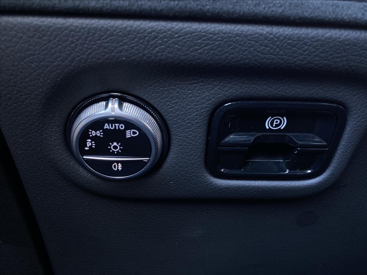 Mercedes-Benz EQE SUV / Terénní 0,0 300 kw