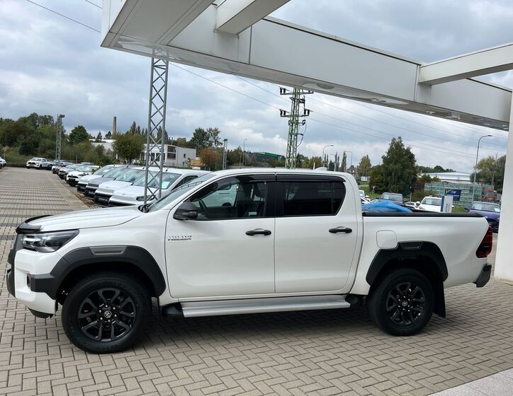 Toyota Hilux 3