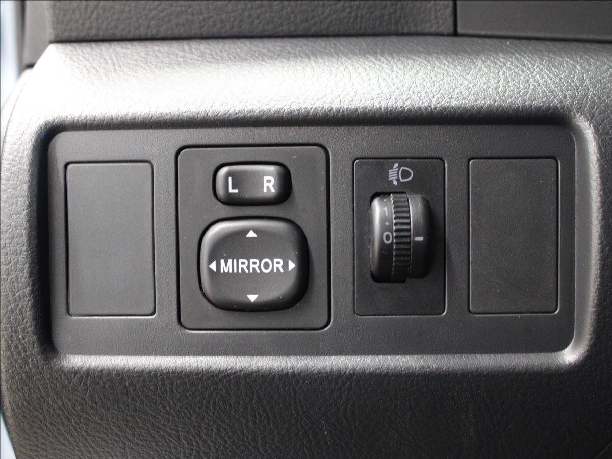 Toyota Corolla Verso Kombi 1,8 l 95 kw