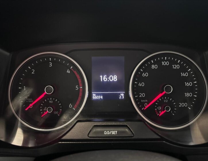 Volkswagen Crafter Skříň 2,0 l 103 kw