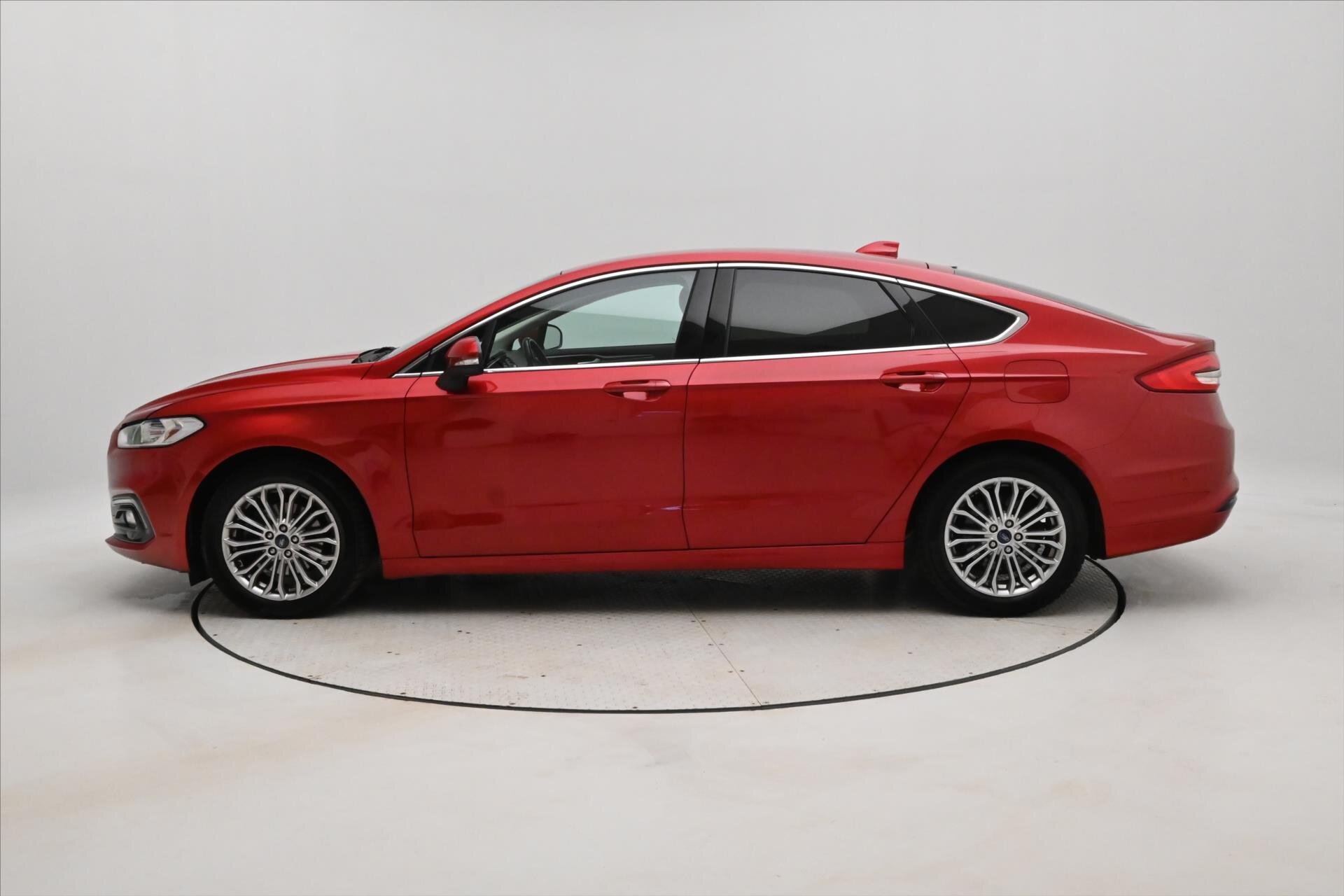 Ford Mondeo Liftback 2,0 l 110 kw