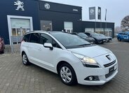 Peugeot 5008 10