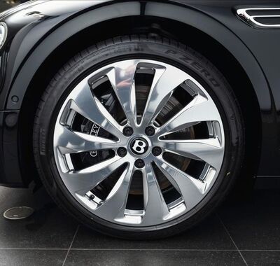 Bentley Flying Spur 24